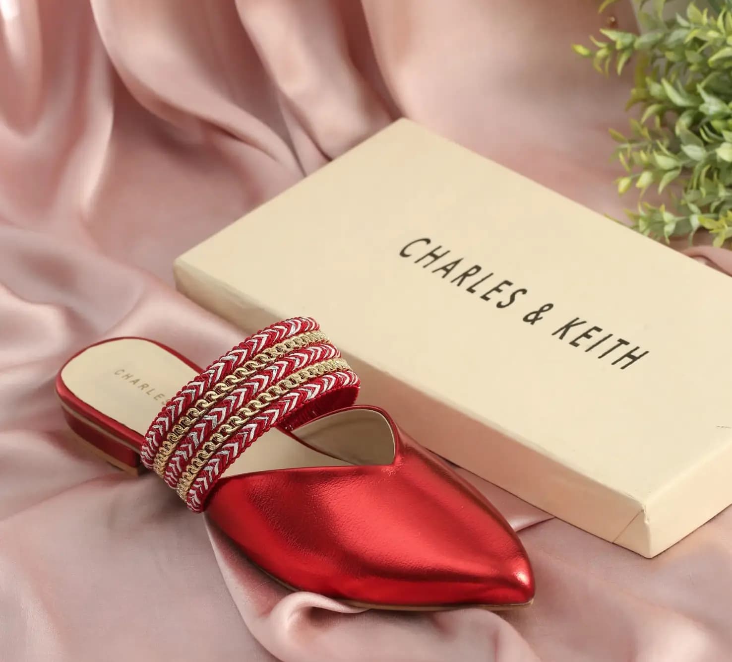  Charles and Keith Code-034