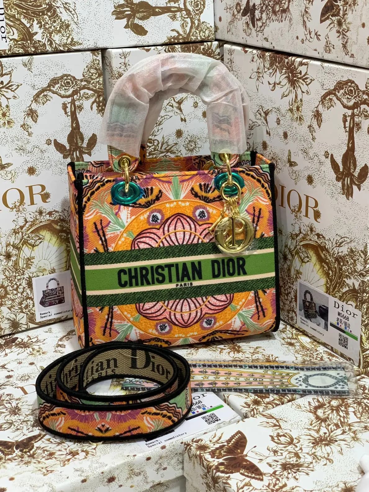 DIOR MEDIUM LADY D-LITE Code-040