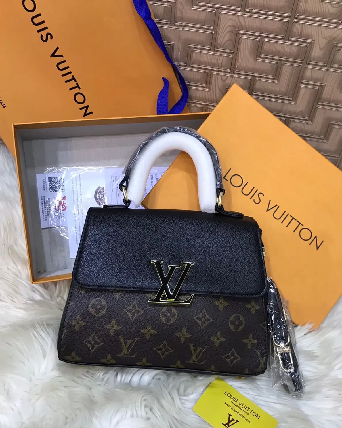 * LOUIS VUITTON * Master Peace High Quality Bag Same As Original