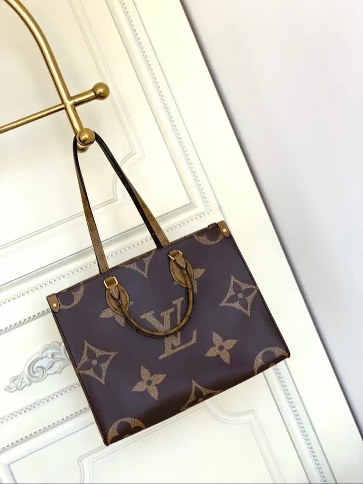 ONTHEGO  LOUIS VUITTON Code-053