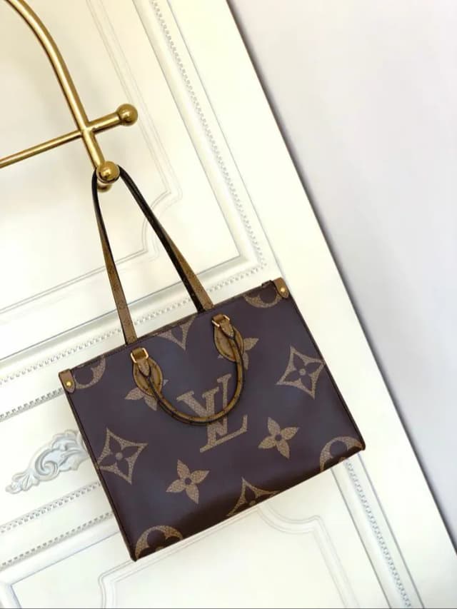 ONTHEGO  LOUIS VUITTON Code-053