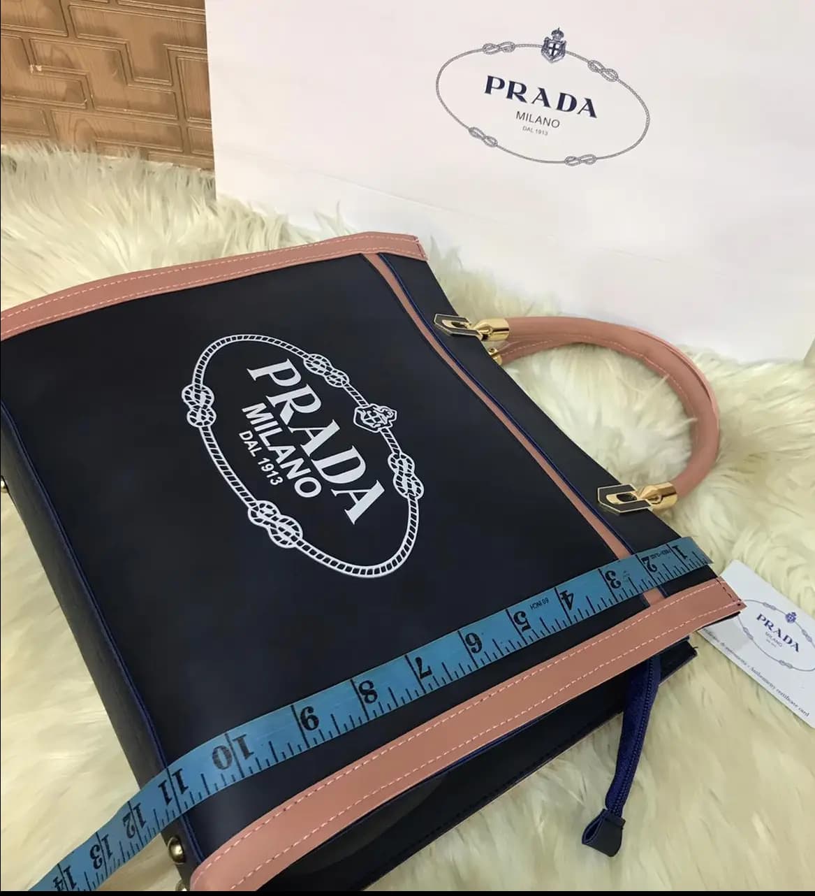 PRADA Code-005