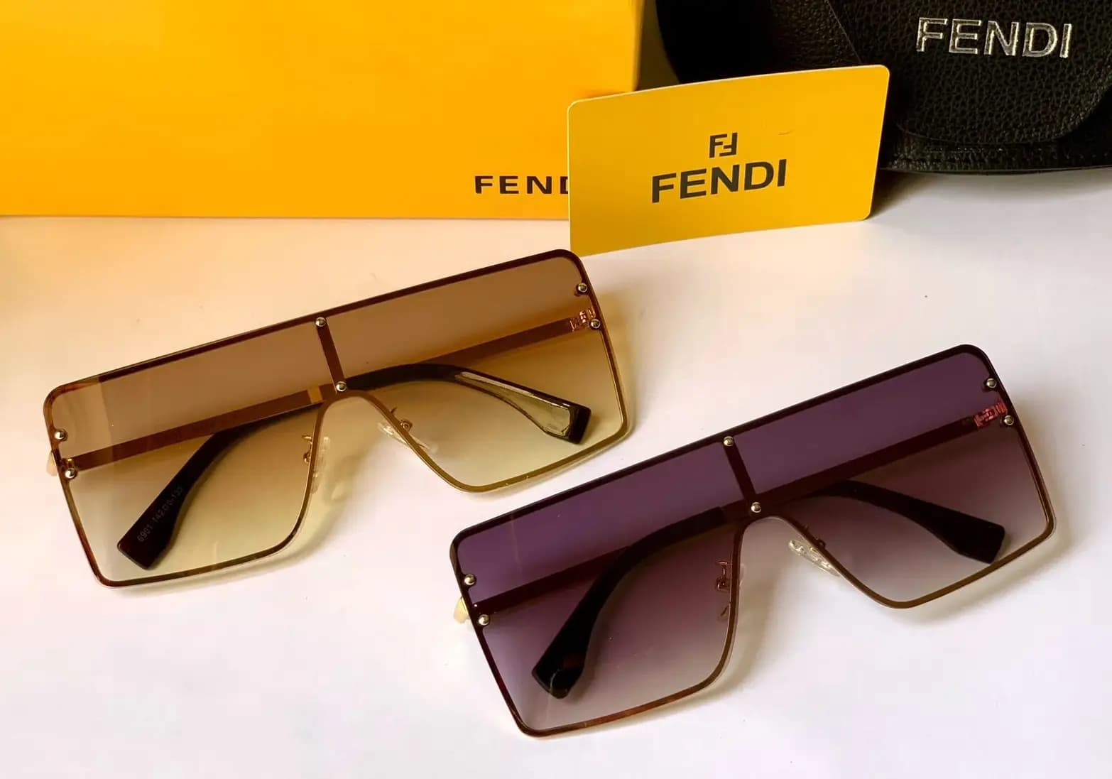FENDI SUNGLASSES   (UNISEX MODEL