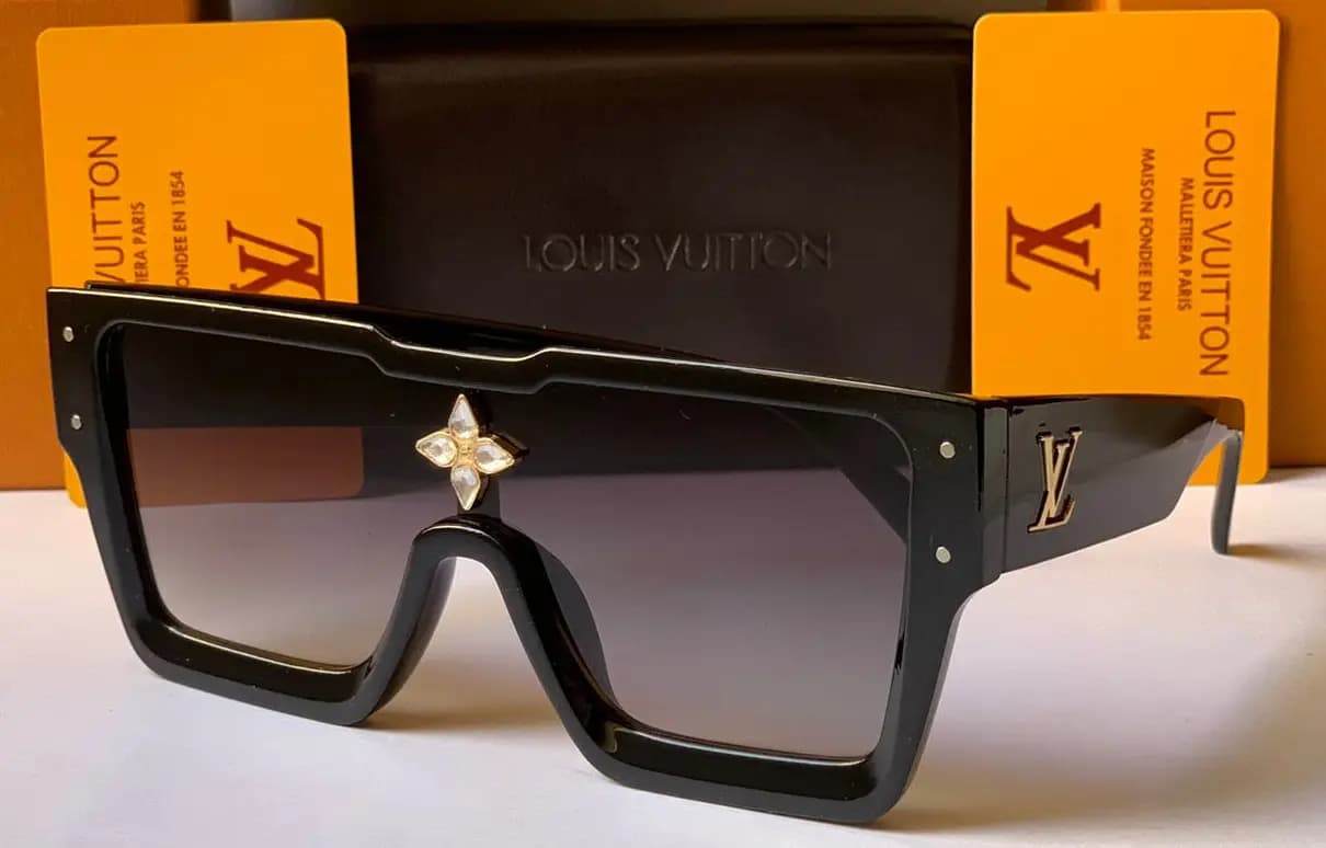 LOUIS VUITTON SUNGLASSES (UNISEX MODEL)
