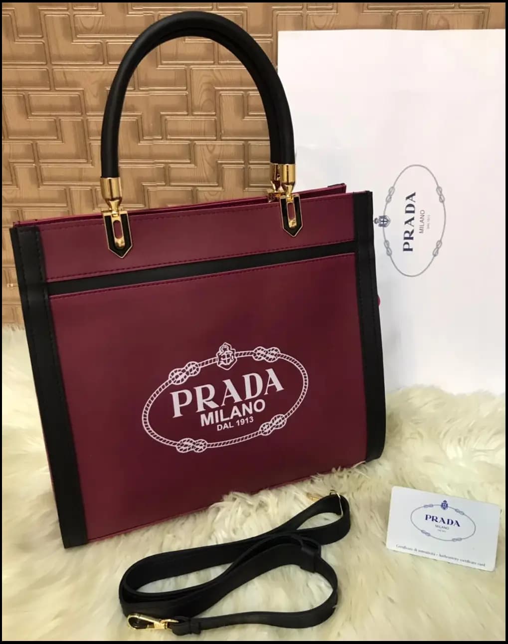 PRADA Code-005