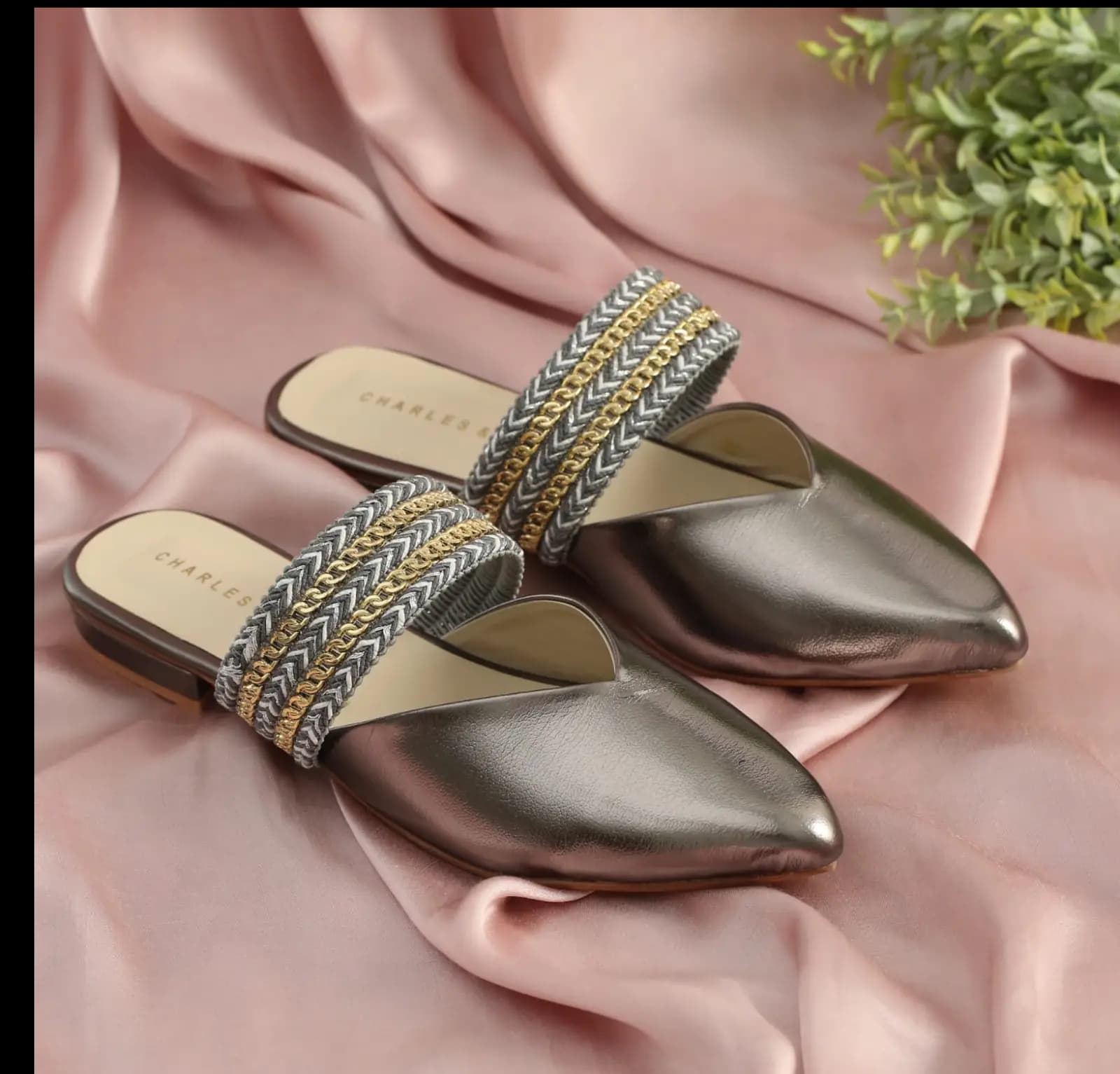  Charles and Keith Code-034