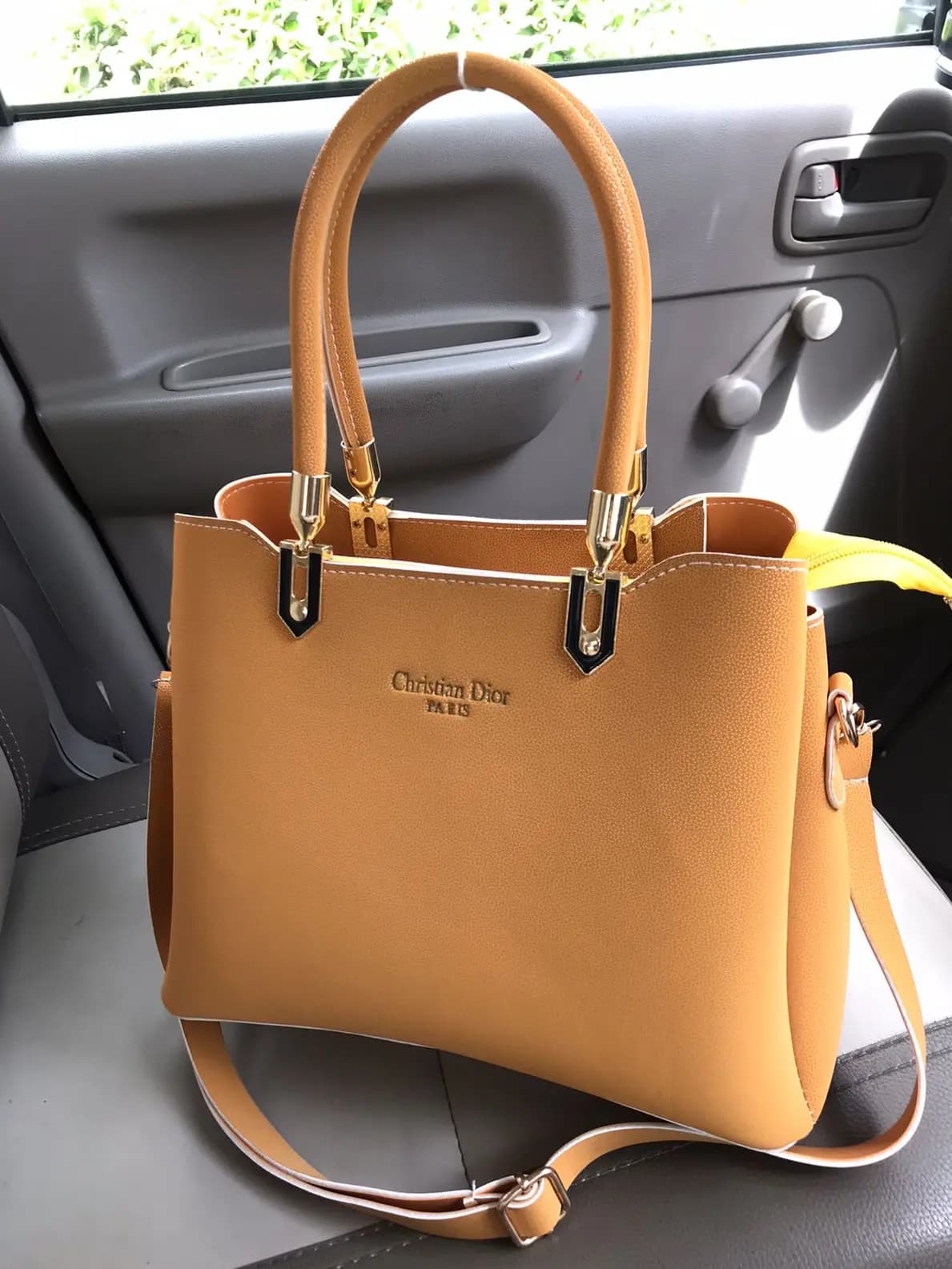 Christian Dior  Code-016