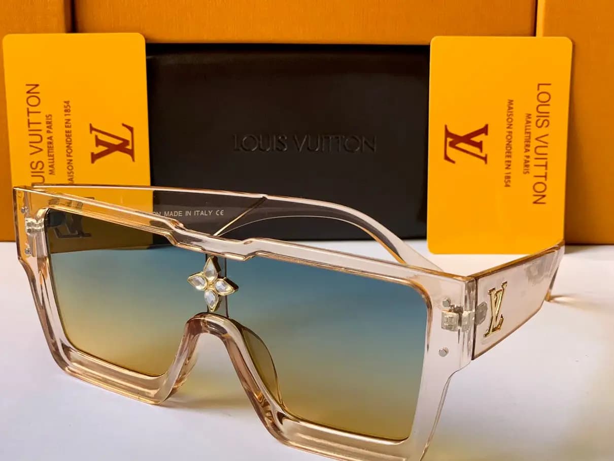 LOUIS VUITTON SUNGLASSES (UNISEX MODEL)