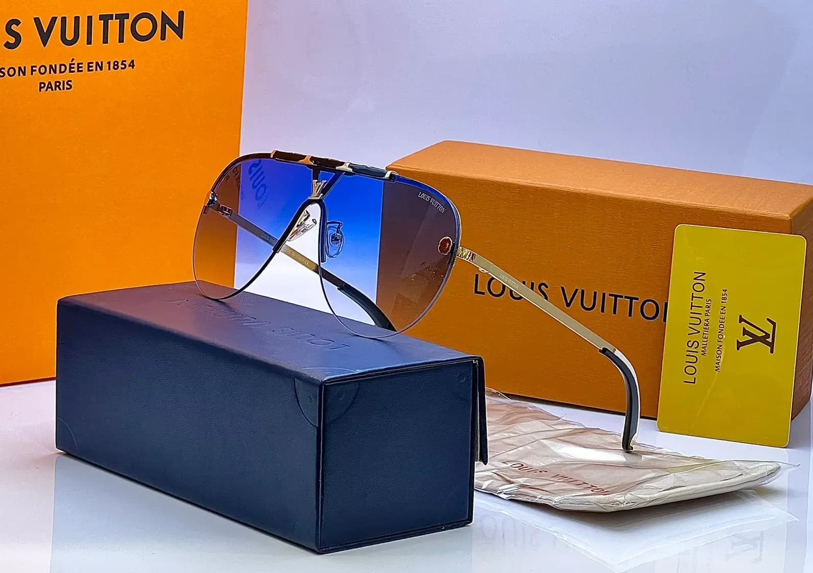 Louis Vuitton Code-046