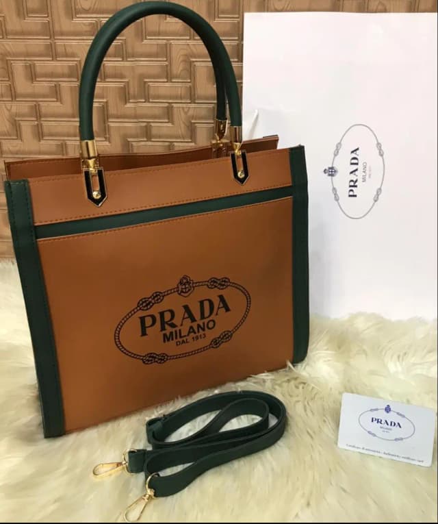 PRADA Code-005