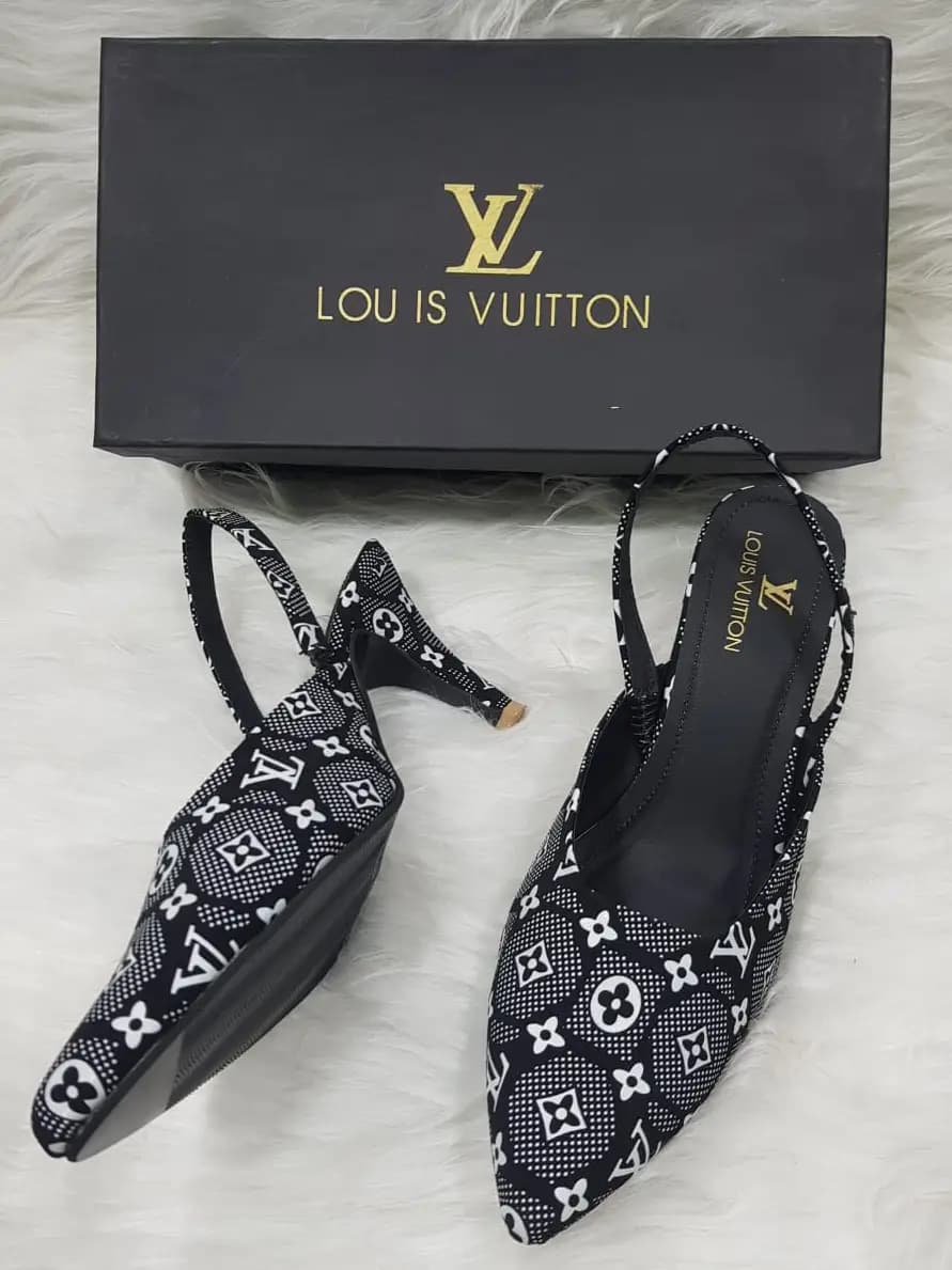 LOUIS VUITTON   HEELS