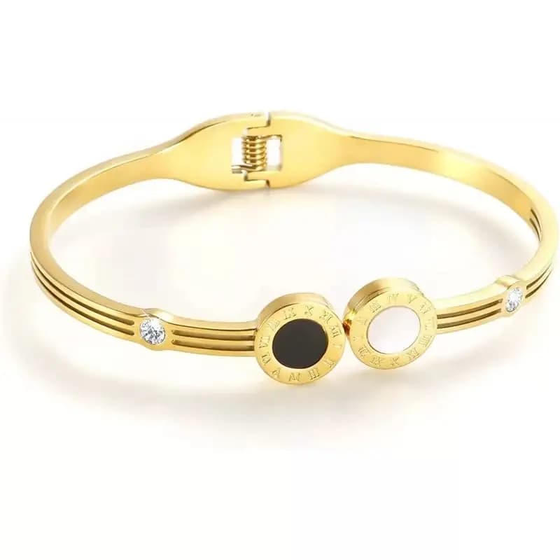 Branded bangle stainless Steel matirel wit valvat pouch