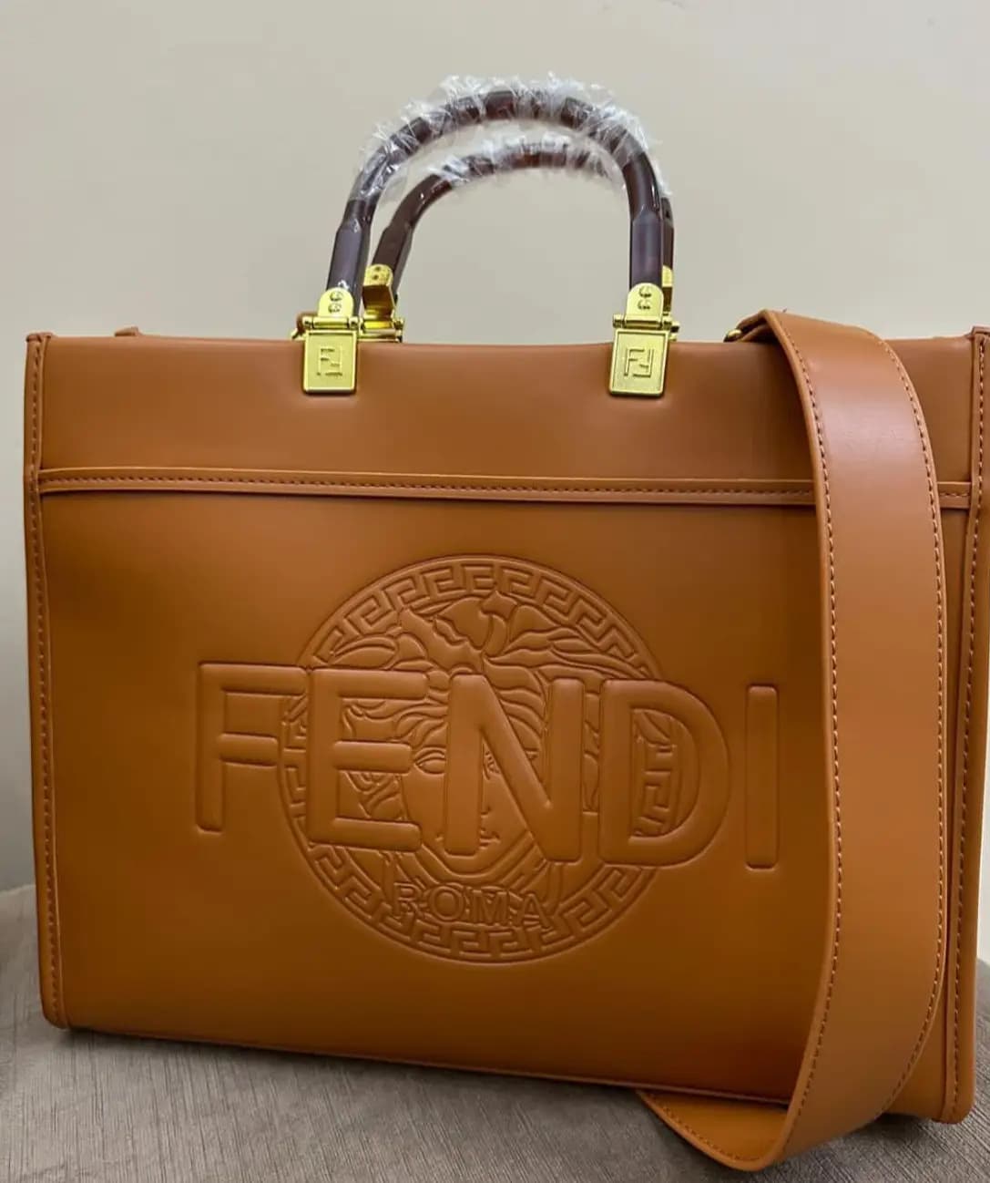 FENDI  Code-008