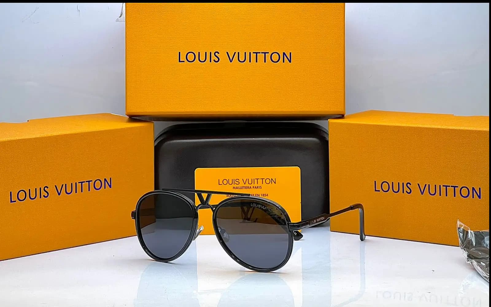 Louis Vuitton Code-046
