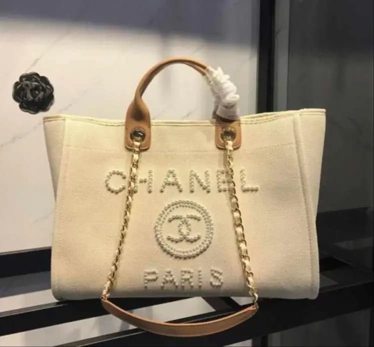 CHANEL  CANVAS MIXED FIBERS PEARL LARGE DEAUVILLE TOTE Code-054
