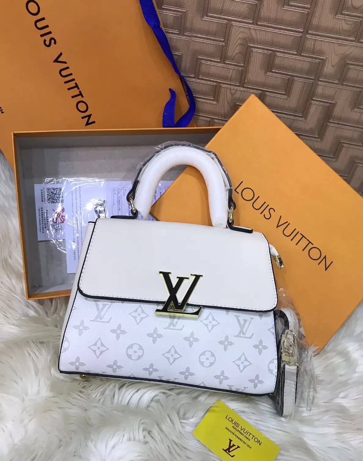 * LOUIS VUITTON * Master Peace High Quality Bag Same As Original