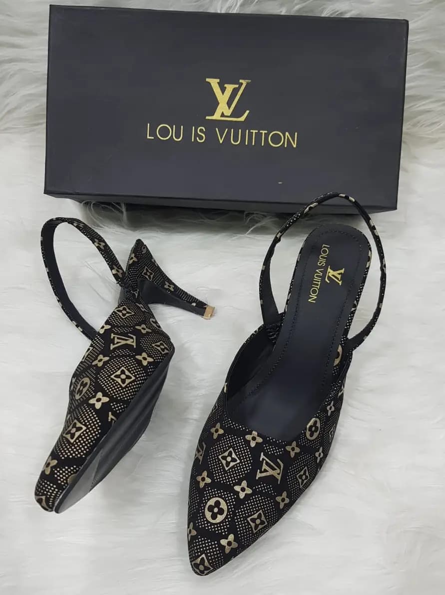 LOUIS VUITTON   HEELS
