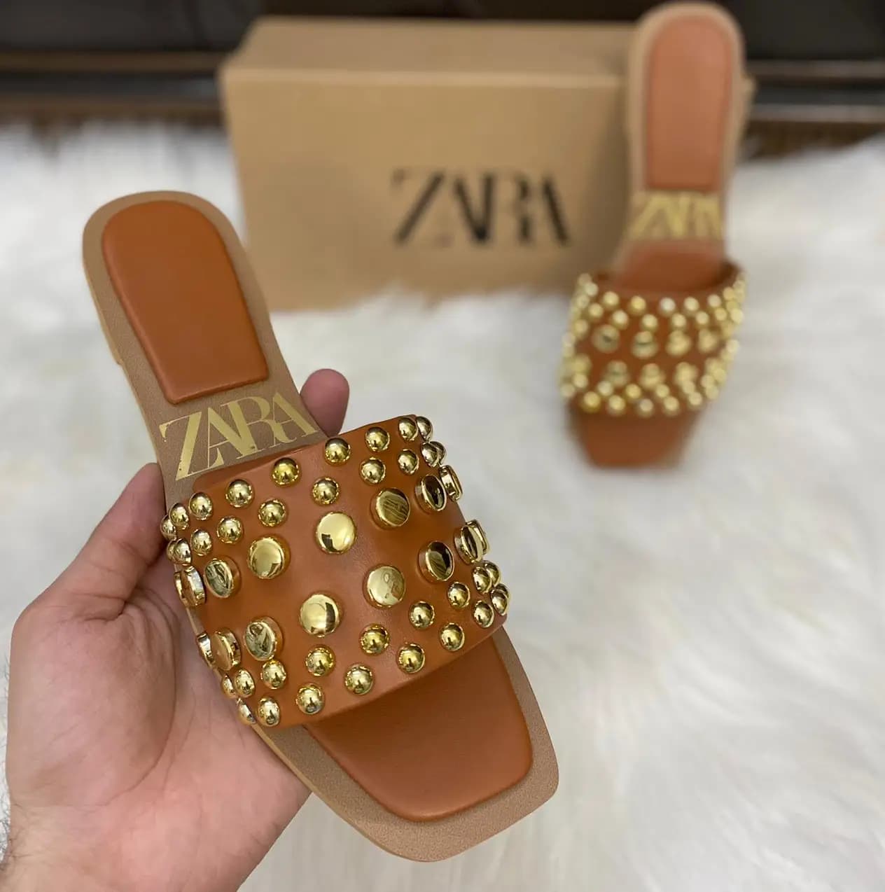 Z A R A Metal Rivets Flat Code-001