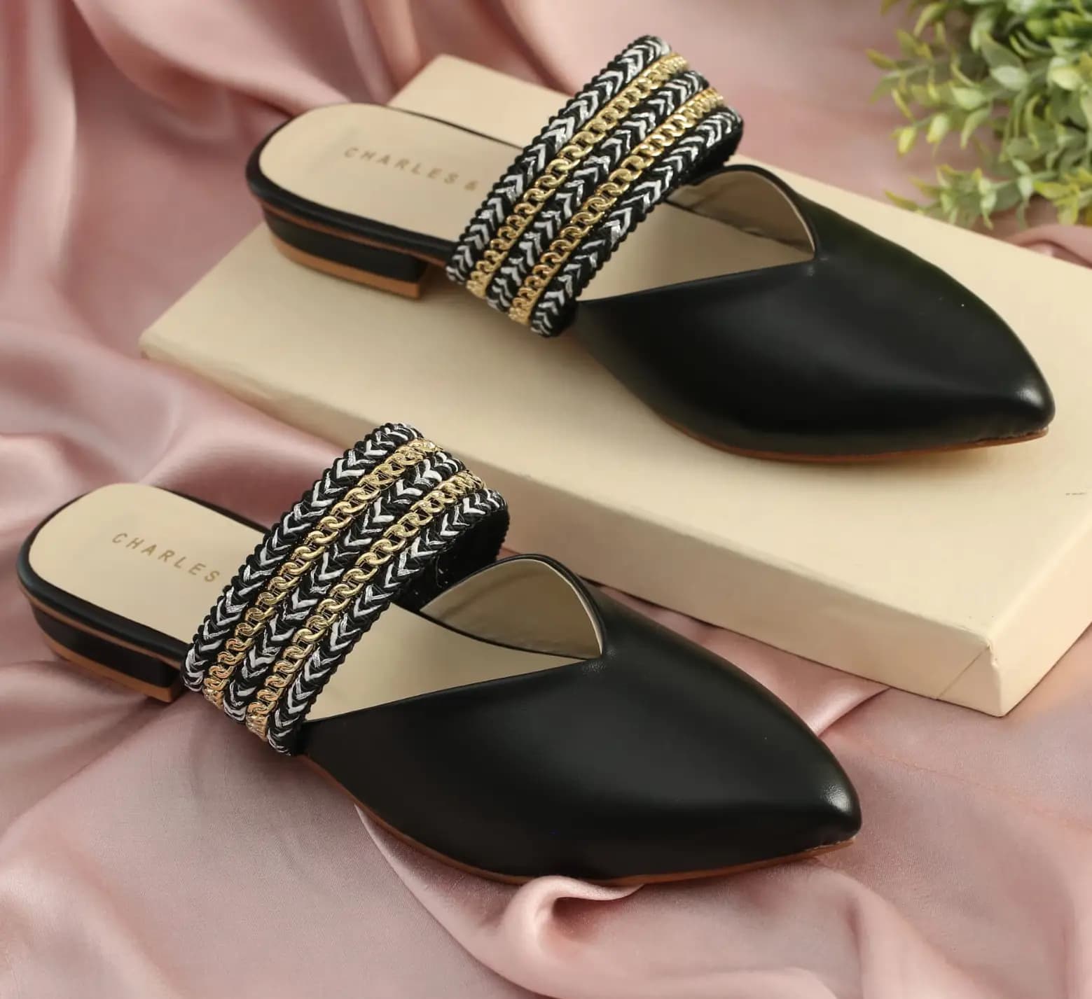  Charles and Keith Code-034