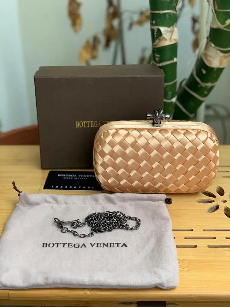 BOTTEGA VENETA