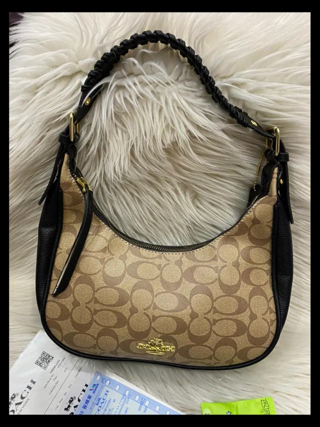 COACH PENNIE Code-028
