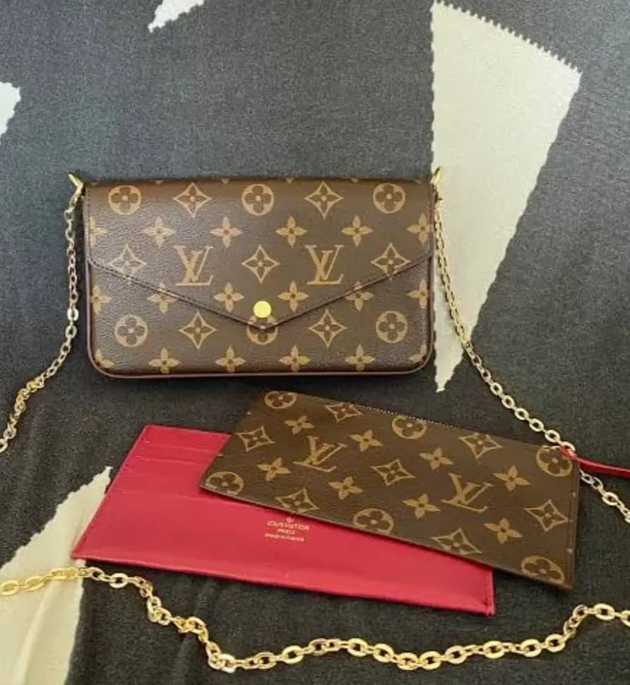 Louis Vuitton FLICIE POCHETTE Code-035