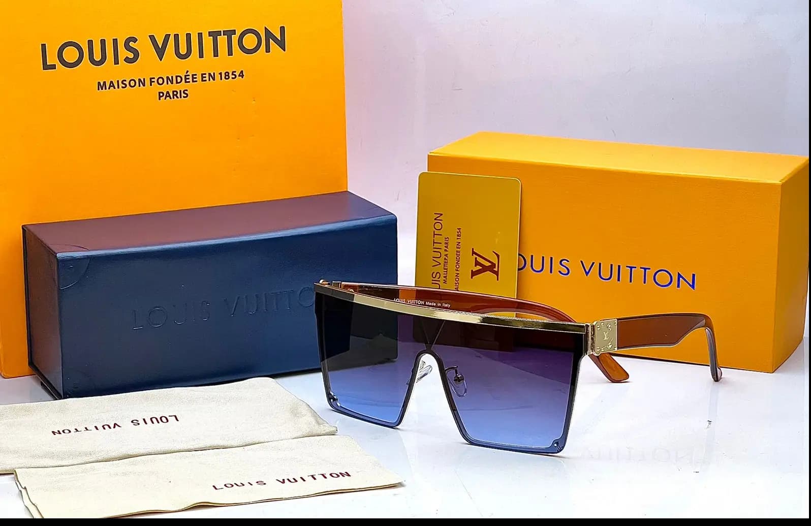 Louis Vuitton Code-046