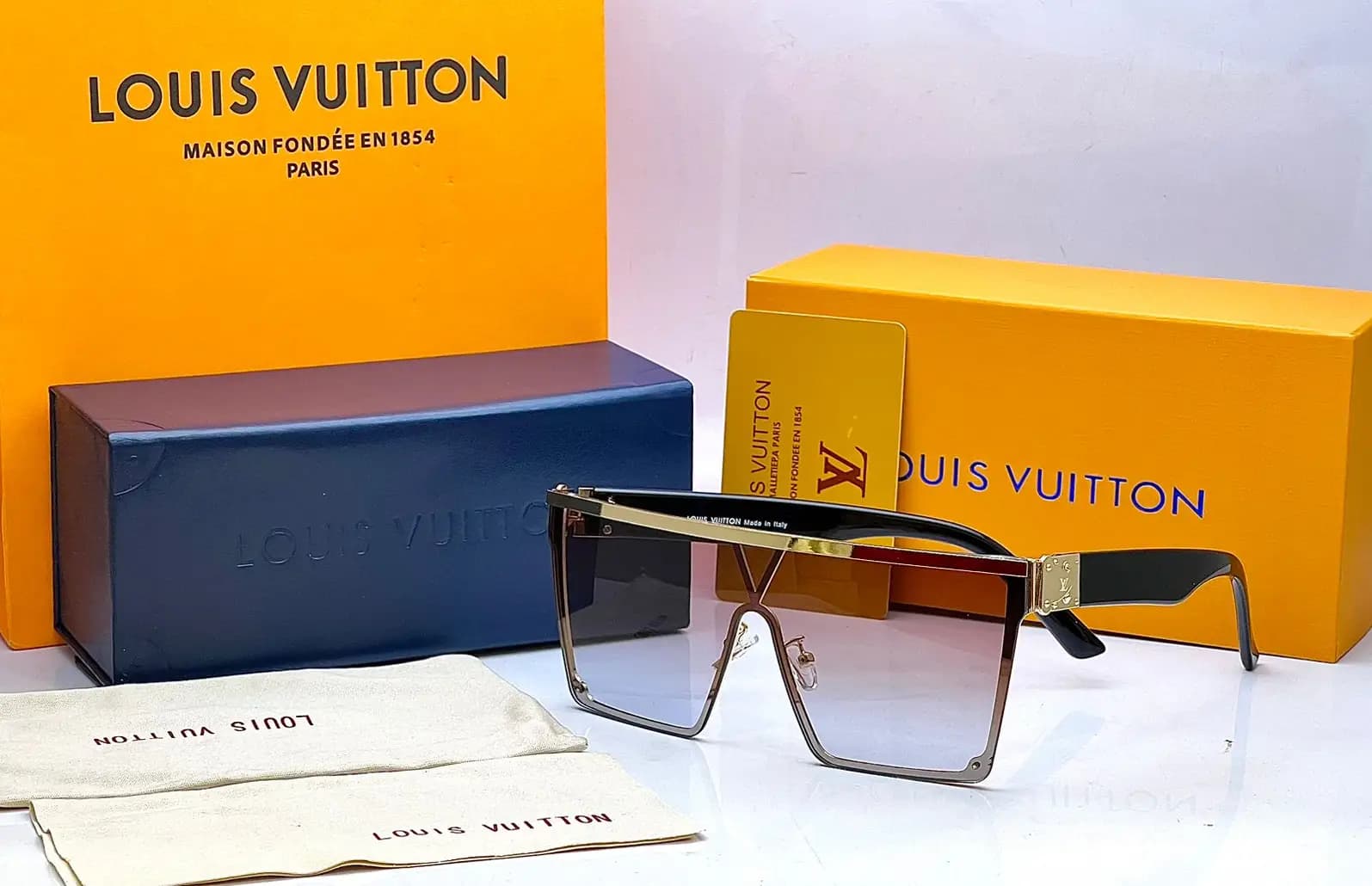 Louis Vuitton Code-046
