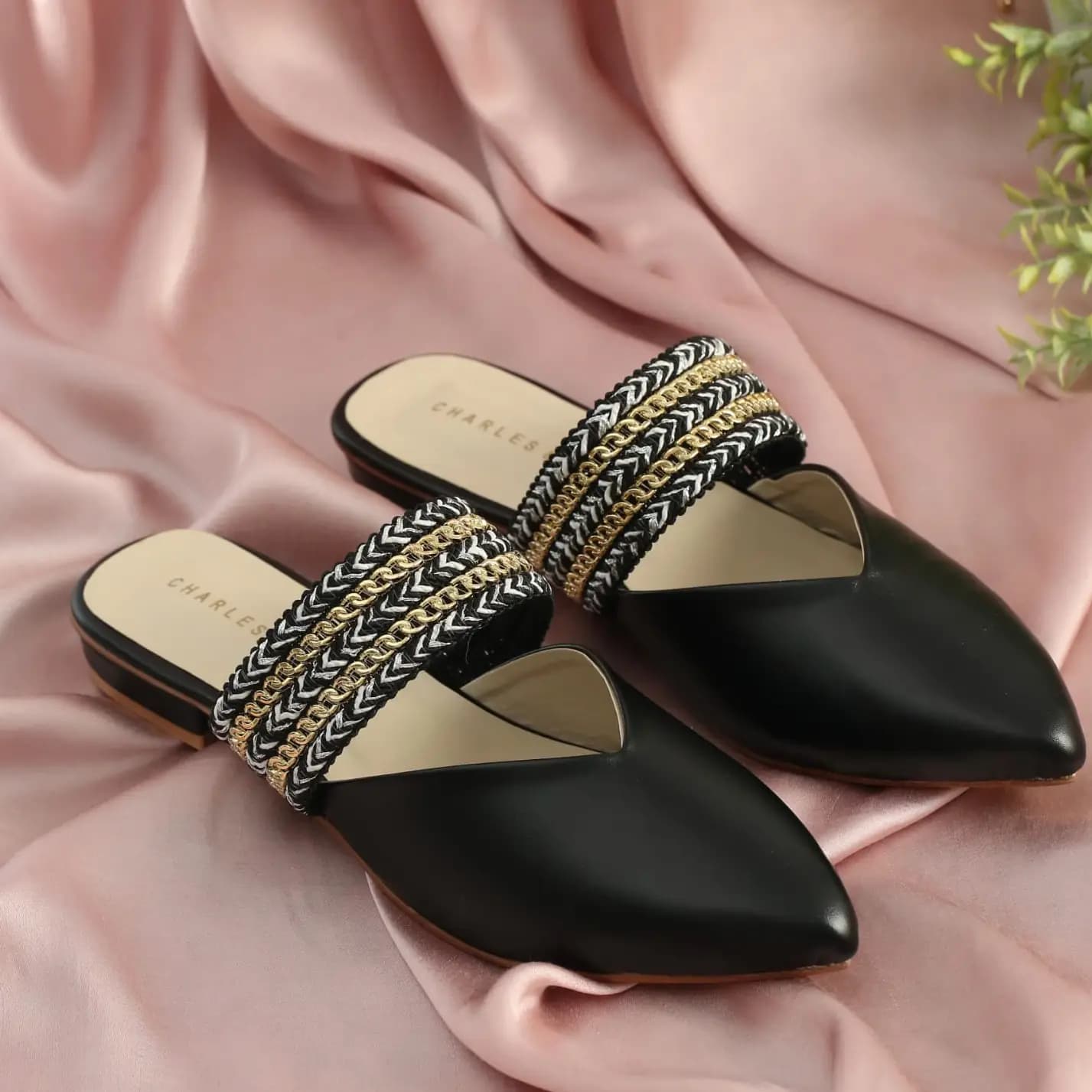  Charles and Keith Code-034