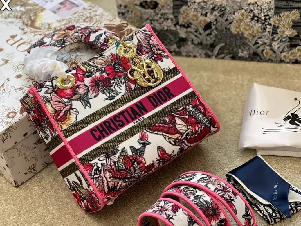 DIOR MEDIUM LADY D-LITE Code-040