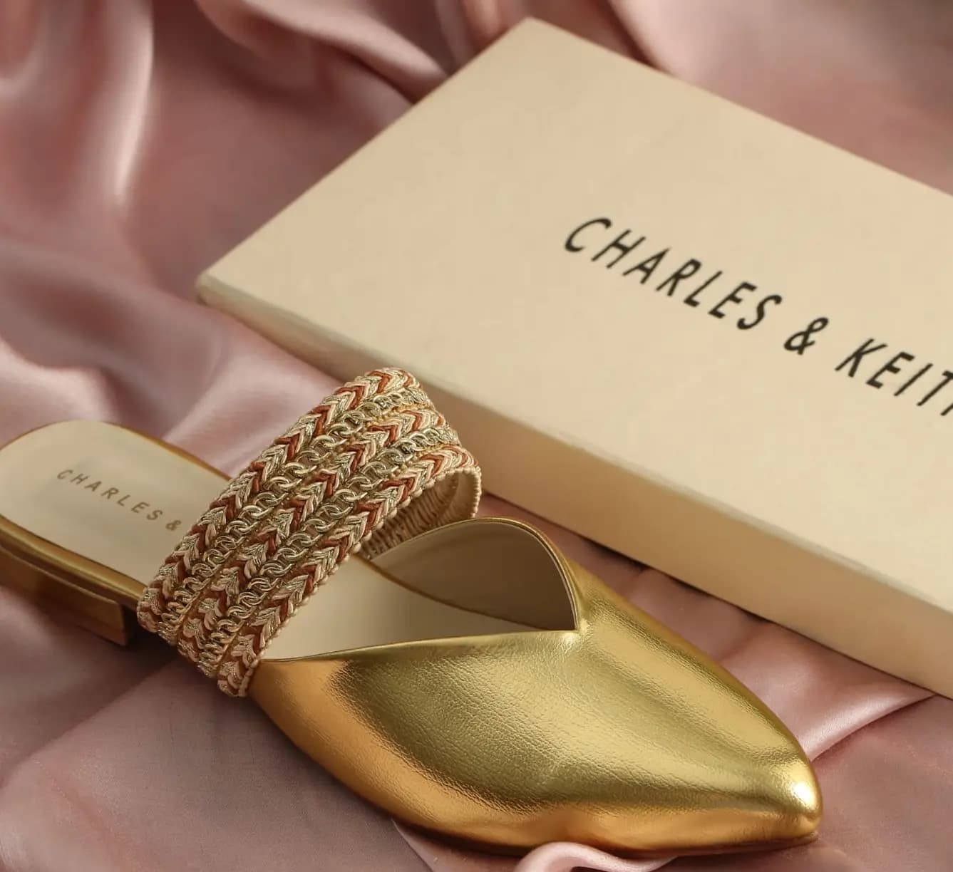  Charles and Keith Code-034